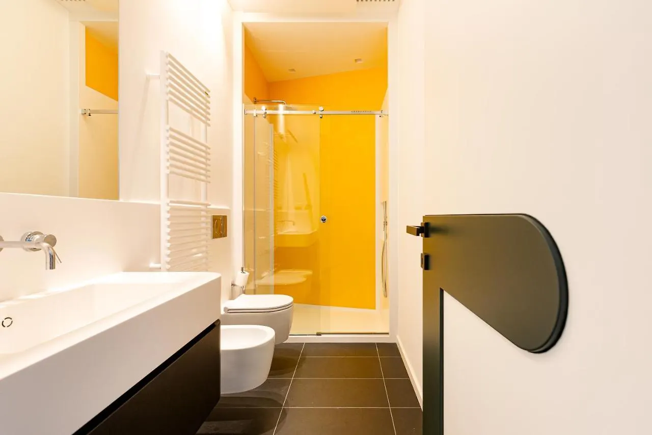 Modern & Comfortable Flat - Near Central Station ميلان شقة