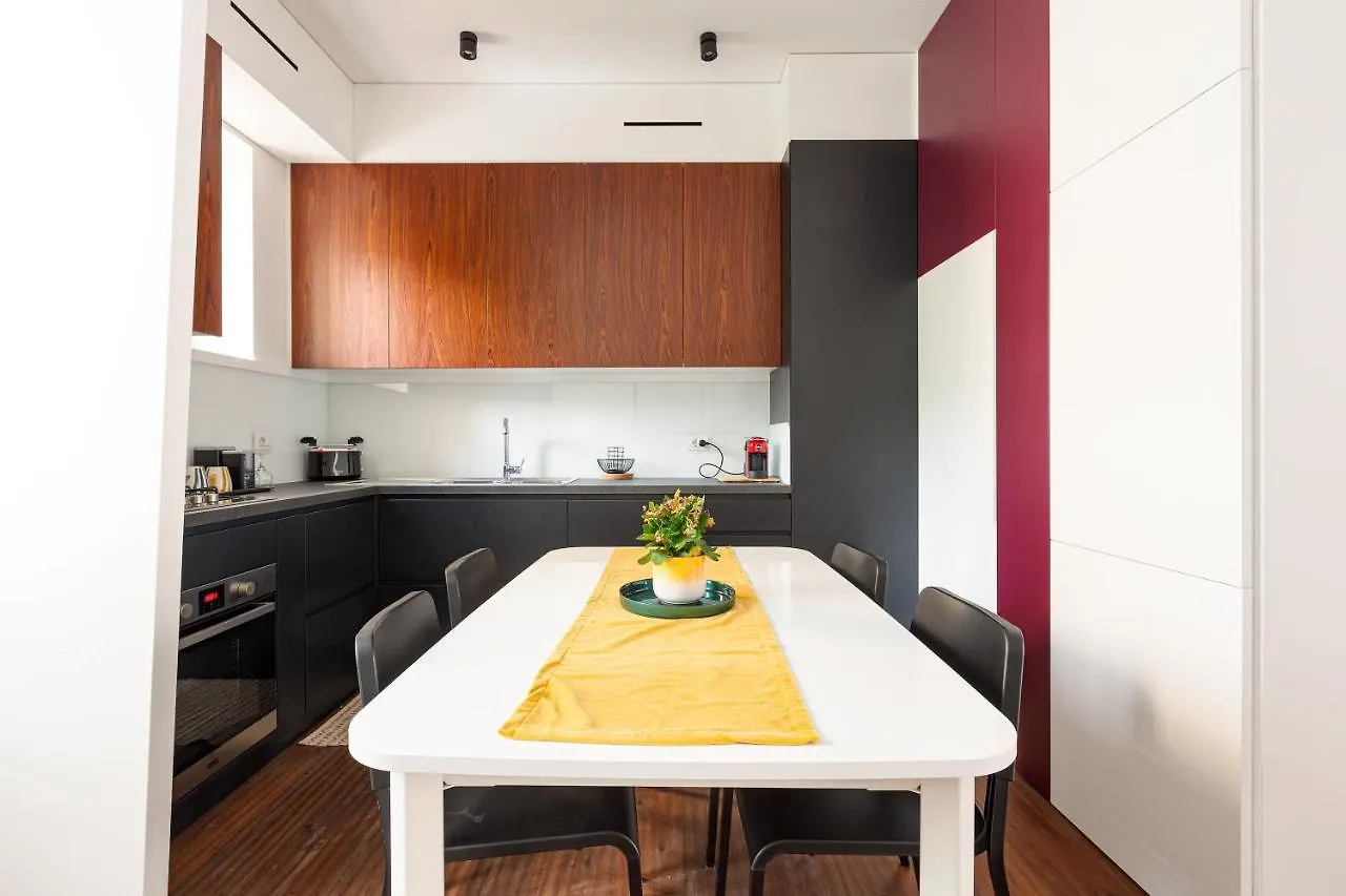Modern & Comfortable Flat - Near Central Station ميلان