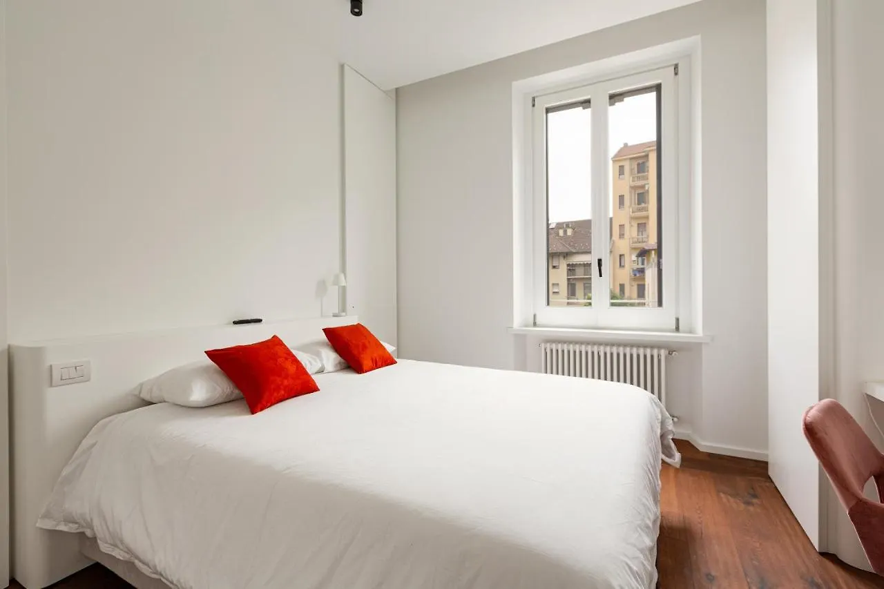 Modern & Comfortable Flat - Near Central Station ميلان